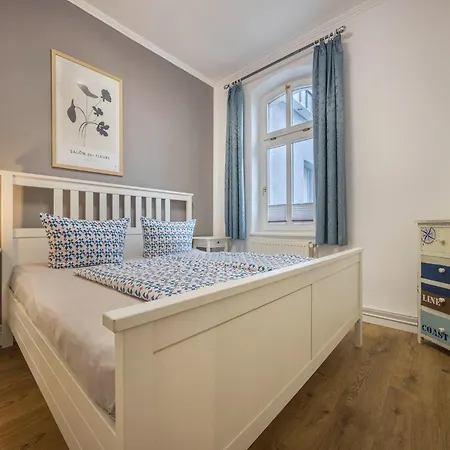 In Der Mecklenburger Seenplatte, Cleaning Included Apartment
